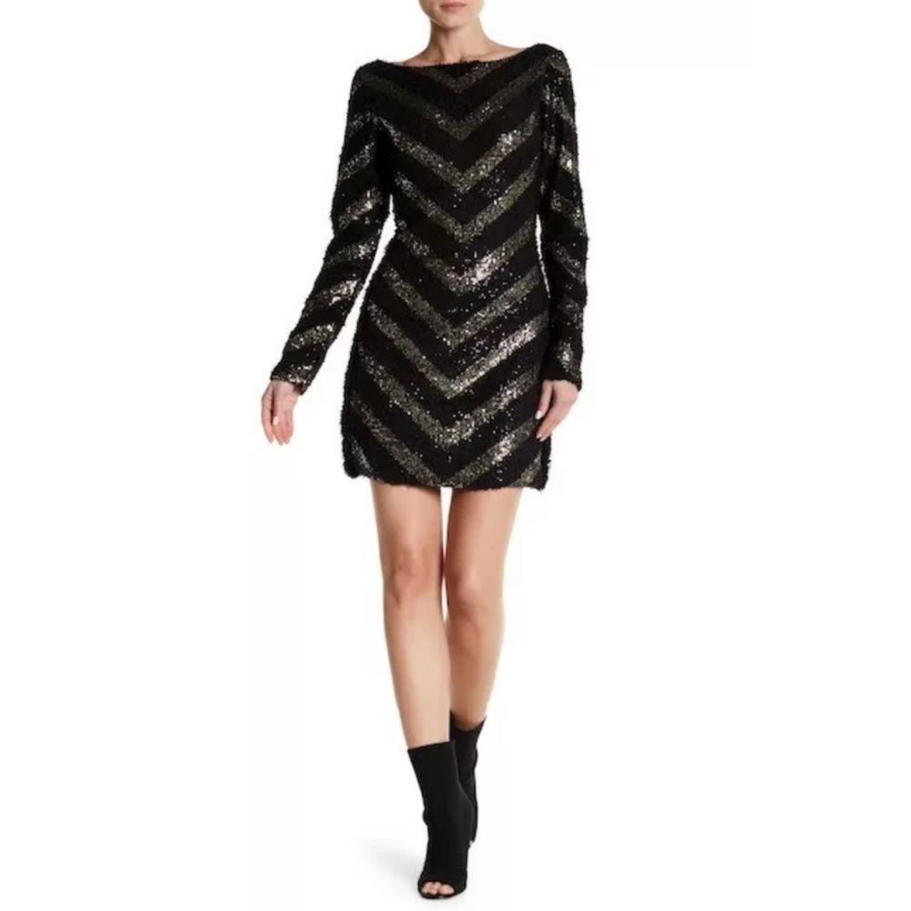 NWT Vertigo Freya Chevron Sequin Fuzzy Knit Sweater Dress‎